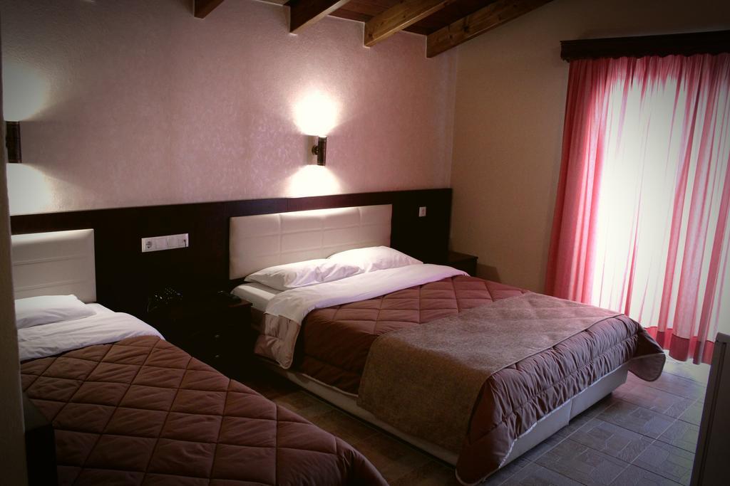 Filippion Hotel Keramotí Zimmer foto